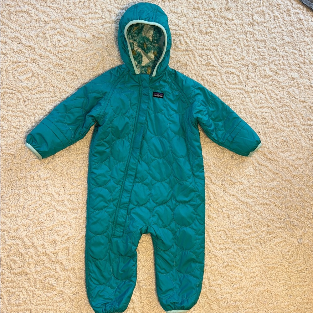 PATAGONIA hooded snowsuit. 2T. teal blue .REVERSIBLE.Two snowsuits in ONE unisex